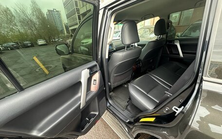 Toyota Land Cruiser Prado 150 рестайлинг 2, 2013 год, 4 050 000 рублей, 13 фотография