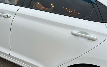 Hyundai Solaris II рестайлинг, 2017 год, 922 000 рублей, 9 фотография