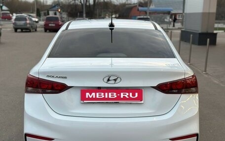 Hyundai Solaris II рестайлинг, 2017 год, 922 000 рублей, 4 фотография