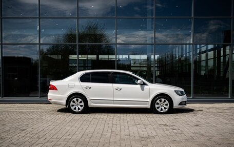 Skoda Superb III рестайлинг, 2014 год, 1 250 000 рублей, 8 фотография