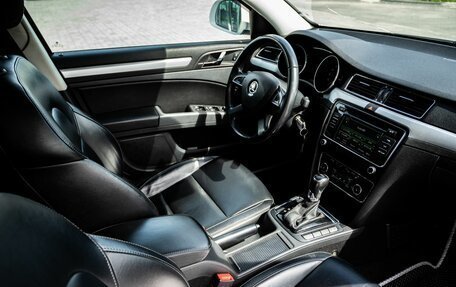 Skoda Superb III рестайлинг, 2014 год, 1 250 000 рублей, 11 фотография