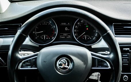 Skoda Superb III рестайлинг, 2014 год, 1 250 000 рублей, 19 фотография