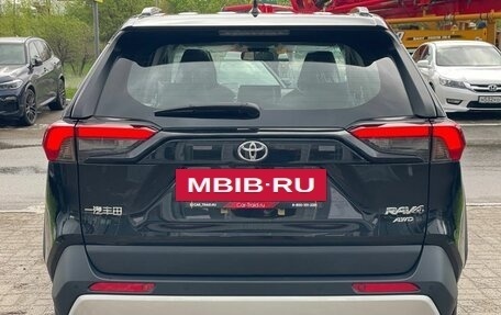Toyota RAV4, 2024 год, 3 850 000 рублей, 6 фотография
