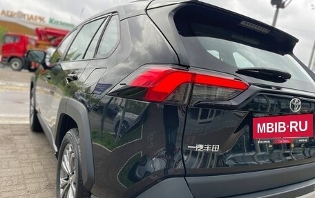 Toyota RAV4, 2024 год, 3 850 000 рублей, 9 фотография