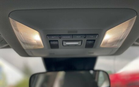 Toyota RAV4, 2024 год, 3 850 000 рублей, 15 фотография