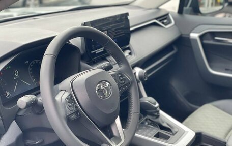 Toyota RAV4, 2024 год, 3 850 000 рублей, 12 фотография