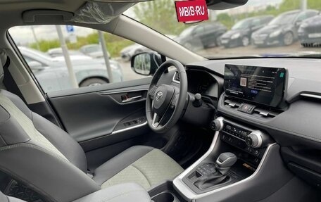 Toyota RAV4, 2024 год, 3 850 000 рублей, 21 фотография
