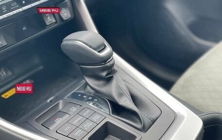 Toyota RAV4, 2024 год, 3 850 000 рублей, 19 фотография