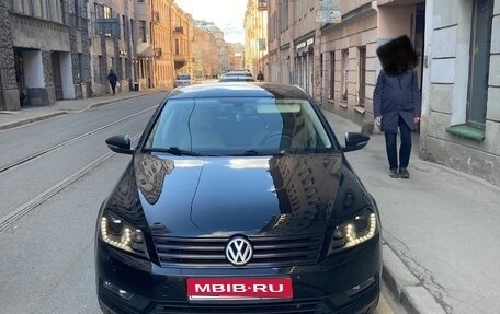 Volkswagen Passat B7, 2011 год, 920 000 рублей, 1 фотография