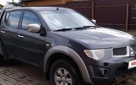 Mitsubishi L200 IV рестайлинг, 2013 год, 1 250 005 рублей, 4 фотография