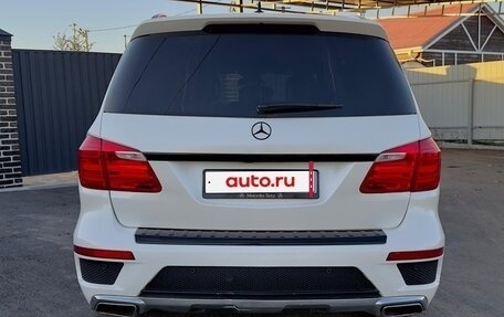 Mercedes-Benz GL-Класс, 2015 год, 2 500 000 рублей, 4 фотография