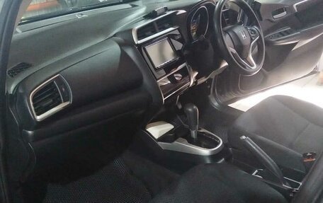 Honda Fit III, 2019 год, 1 000 000 рублей, 11 фотография