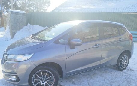 Honda Fit III, 2019 год, 1 000 000 рублей, 4 фотография