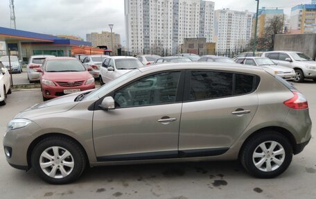 Renault Megane III, 2012 год, 800 000 рублей, 2 фотография