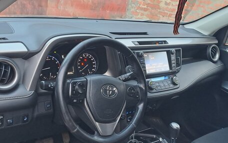 Toyota RAV4, 2016 год, 2 290 000 рублей, 10 фотография