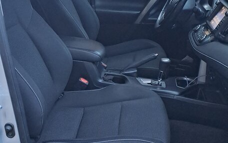 Toyota RAV4, 2016 год, 2 290 000 рублей, 21 фотография
