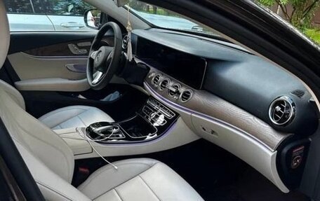 Mercedes-Benz E-Класс, 2017 год, 4 000 000 рублей, 9 фотография
