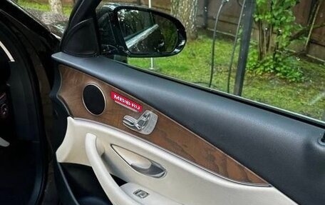 Mercedes-Benz E-Класс, 2017 год, 4 000 000 рублей, 10 фотография