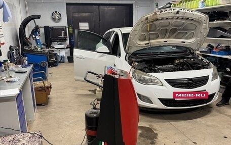 Opel Astra J, 2010 год, 555 555 рублей, 6 фотография