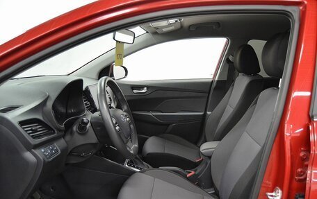 Hyundai Solaris II рестайлинг, 2022 год, 1 750 000 рублей, 10 фотография