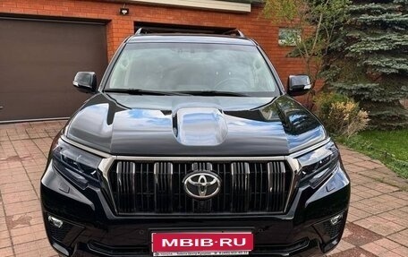 Toyota Land Cruiser Prado 150 рестайлинг 2, 2020 год, 7 500 000 рублей, 1 фотография