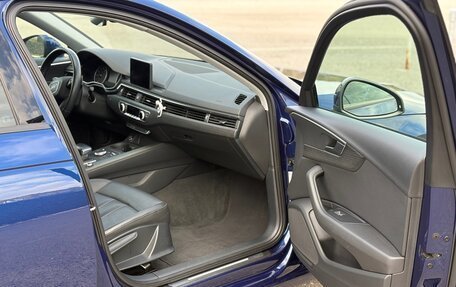 Audi A4, 2018 год, 2 300 000 рублей, 12 фотография