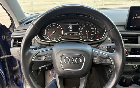 Audi A4, 2018 год, 2 300 000 рублей, 15 фотография