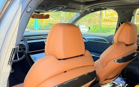 Audi S8, 2022 год, 9 000 000 рублей, 11 фотография
