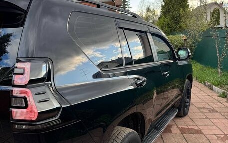 Toyota Land Cruiser Prado 150 рестайлинг 2, 2020 год, 7 500 000 рублей, 4 фотография