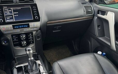 Toyota Land Cruiser Prado 150 рестайлинг 2, 2020 год, 7 500 000 рублей, 9 фотография