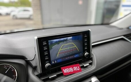 Toyota RAV4, 2019 год, 2 999 000 рублей, 13 фотография