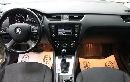 Skoda Octavia, 2014 год, 988 000 рублей, 17 фотография