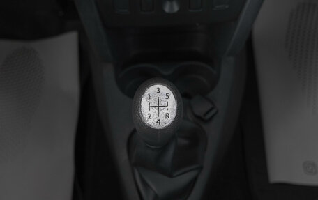 Renault Logan II, 2020 год, 749 000 рублей, 19 фотография