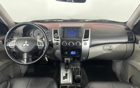 Mitsubishi Pajero Sport II рестайлинг, 2014 год, 2 079 000 рублей, 13 фотография