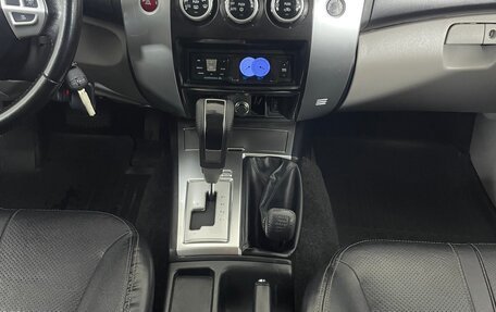 Mitsubishi Pajero Sport II рестайлинг, 2014 год, 2 079 000 рублей, 17 фотография