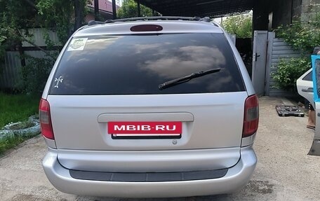 Chrysler Voyager IV, 2002 год, 950 000 рублей, 3 фотография