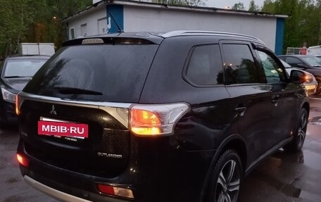 Mitsubishi Outlander III рестайлинг 3, 2014 год, 1 424 000 рублей, 5 фотография