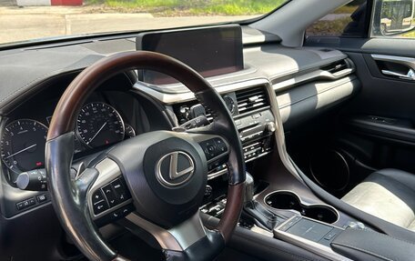 Lexus RX IV рестайлинг, 2020 год, 3 850 000 рублей, 16 фотография