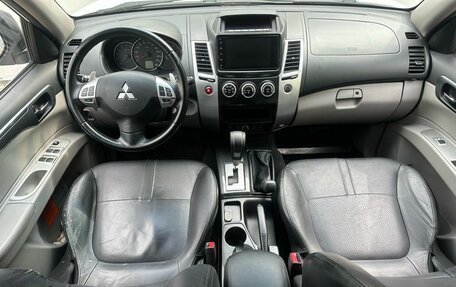 Mitsubishi Pajero Sport II рестайлинг, 2015 год, 1 990 000 рублей, 11 фотография