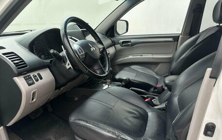 Mitsubishi Pajero Sport II рестайлинг, 2015 год, 1 990 000 рублей, 9 фотография
