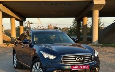 Infiniti FX II, 2012 год, 2 200 000 рублей, 1 фотография