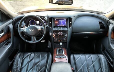Infiniti FX II, 2012 год, 2 200 000 рублей, 15 фотография