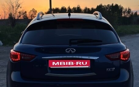 Infiniti FX II, 2012 год, 2 200 000 рублей, 7 фотография