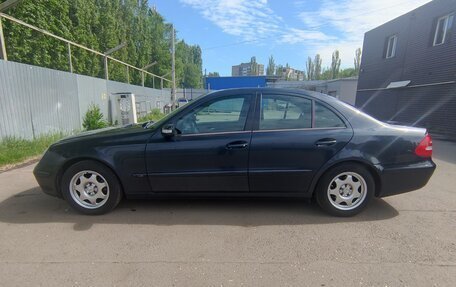 Mercedes-Benz E-Класс, 2002 год, 800 000 рублей, 3 фотография