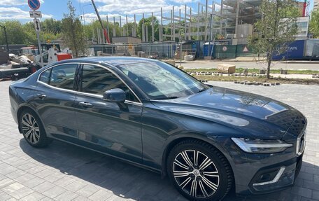 Volvo S60 III, 2021 год, 4 200 000 рублей, 2 фотография