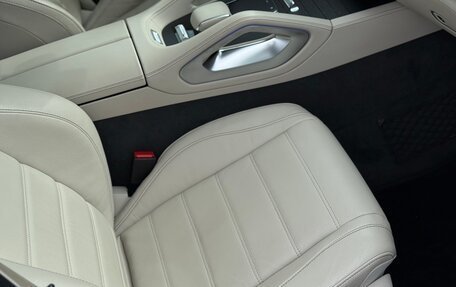 Mercedes-Benz GLS, 2019 год, 8 350 000 рублей, 26 фотография