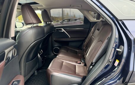 Lexus RX IV рестайлинг, 2017 год, 3 950 000 рублей, 19 фотография