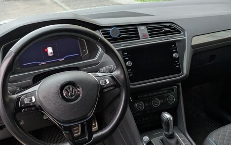Volkswagen Tiguan II, 2019 год, 3 050 000 рублей, 9 фотография