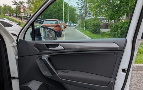 Volkswagen Tiguan II, 2019 год, 3 050 000 рублей, 13 фотография