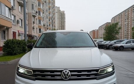 Volkswagen Tiguan II, 2019 год, 3 050 000 рублей, 24 фотография